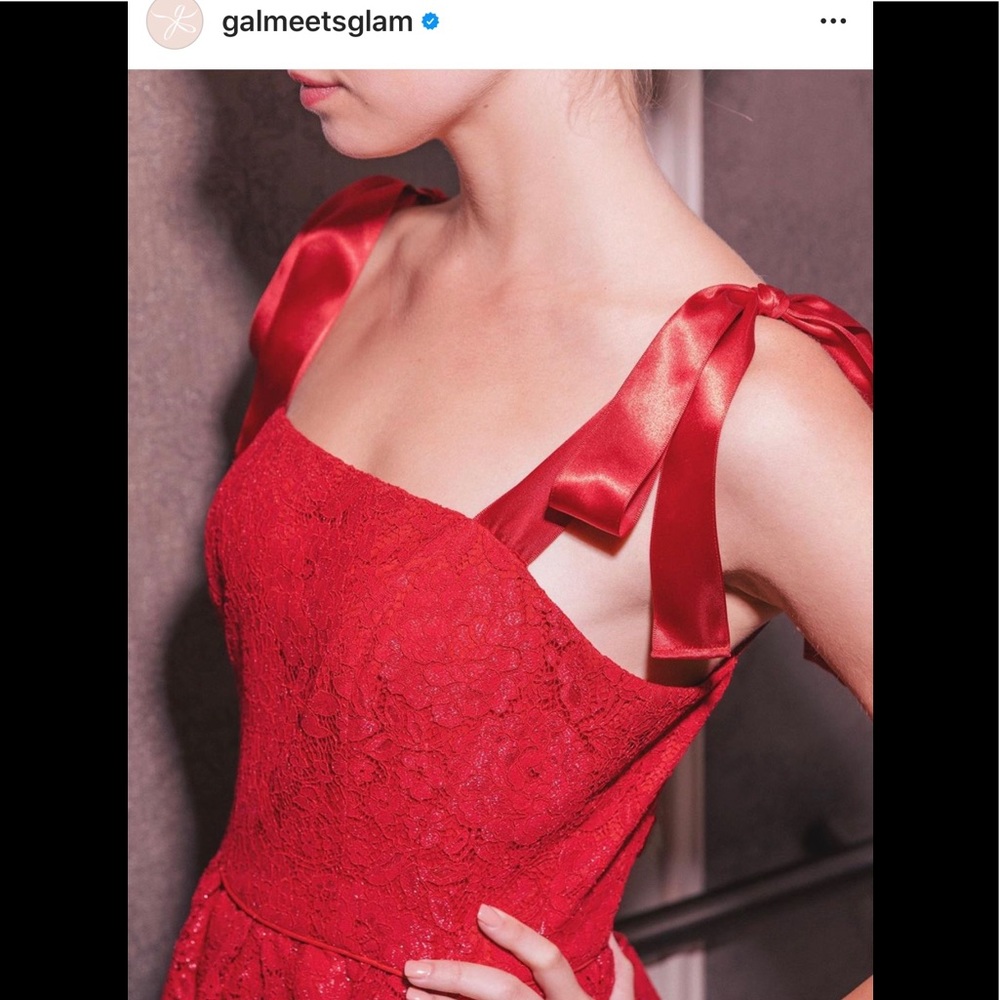 NWT GAL MEETS GLAM Lucia Satin Strap Lace - Picture 4 of 16